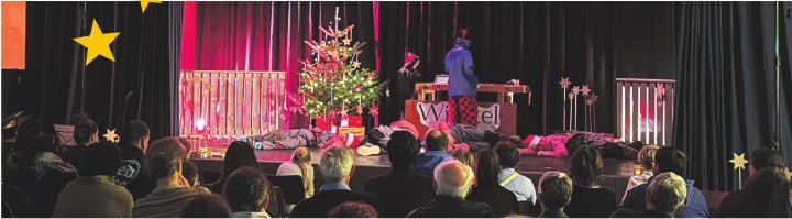 Ungebetene Gäste in der Weihnachtswerkstatt. Fotos: Simone Rufli