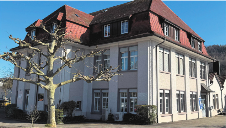 Das ehemalige «Binkert-Areal» gehört der Stiftung Abendrot. Sie möchte hier neue Wohnungen und Gewerbeflächen inklusive Begegnungsraum realisieren. Foto: sh