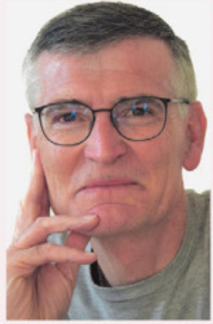 Hans A. Wüthrich wohnt in Rheinfelden. Er ist emeritierter Universitätsprofessor, Fachbuchautor und engagiert u. a. in der Stiftung MBF und Spitex Fricktal AG.