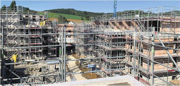 Die Nachfrage nach Wohnungen und Einfamilienhäusern im Fricktal übersteigt das Angebot deutlich. Dies stimuliert den Wohnungsbau. Foto: Archiv NFZ Die Nachfrage nach Wohnungen und Einfamilienhäusern im Fricktal übersteigt das Angebot deutlich. Dies stimuliert den Wohnungsbau. Foto: Archiv NFZ