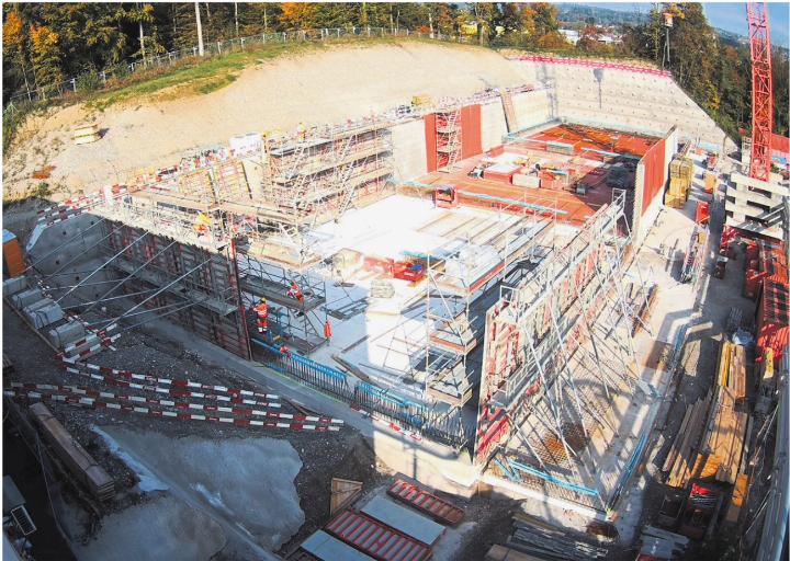 Das Auge der Werk-Webcam erfasst laufend den Baufortschritt bei der ARA Kaisten. Foto: zVg