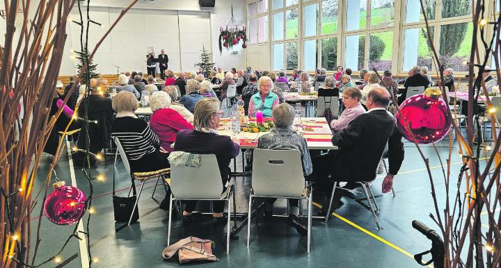 In Hornussen wurden die Senioren aufs Weihnachtsfest eingestimmt. Foto: zVg