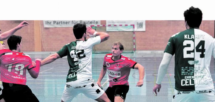 Der TSV Frick, hier im Spiel gegen die Ehrendingen Celtics, hat sich im letzten Spiel vor der Winterpause den sechsten Tabellenplatz geholt. Foto: zVg