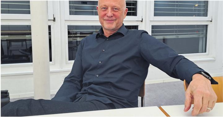 Christian Toschka sieht sich als Scharnier zwischen Musikern und Publikum. Foto: Petra Schumacher