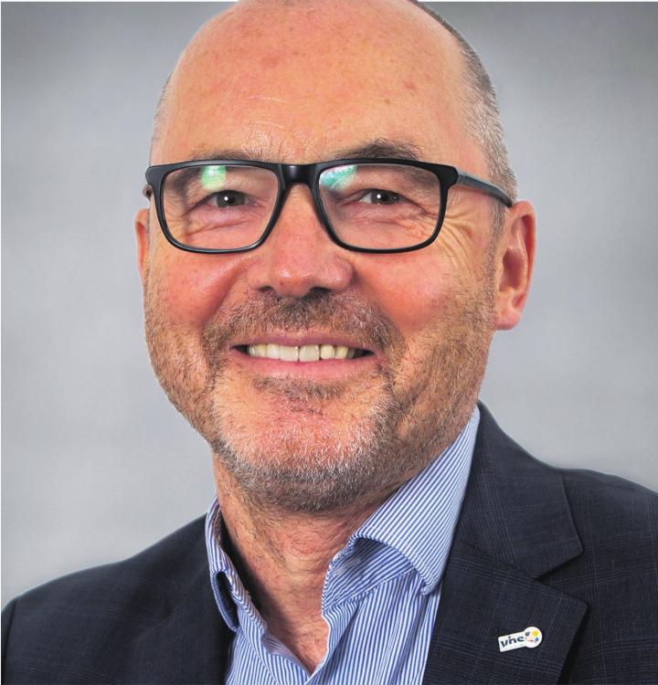 Henning Kurz wuchs in einem sehr rigiden religiösen Milieu auf, das von Angst, Enge und Zwang geprägt war. Foto: zVg Henning Kurz wuchs in einem sehr rigiden religiösen Milieu auf, das von Angst, Enge und Zwang geprägt war. Foto: zVg