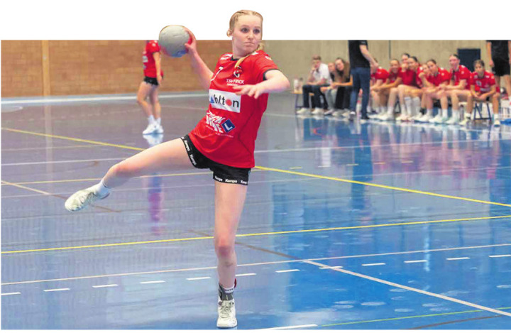 Ayla Romano an der 7-Meter-Linie. Foto: zVg