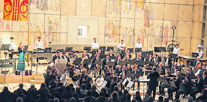 Die Sopranistin Chiara Sophia Heuser geht mit der Stadtmusik Rheinfelden neue Wege. Foto: Andrea Spring