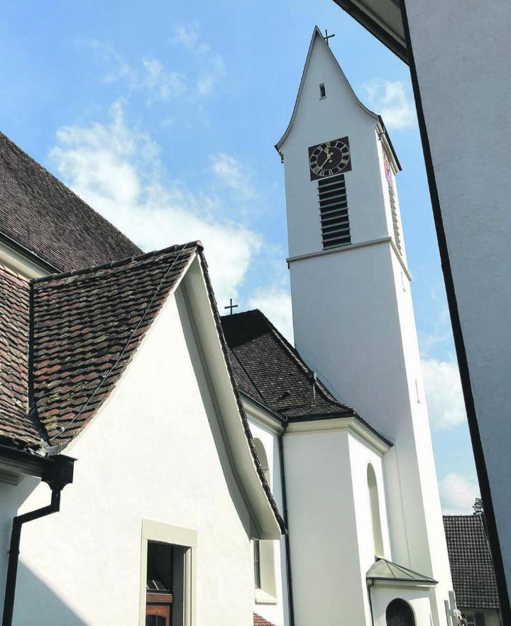 Die Kirche St. Agatha in Zeiningen: Hier wurden Gegenstände gestohlen. Foto: Ronny Wittenwiler