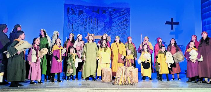 «Gott het für alli es offnigs Ohr», singen die Hirten. Fotos: Petra Schumacher