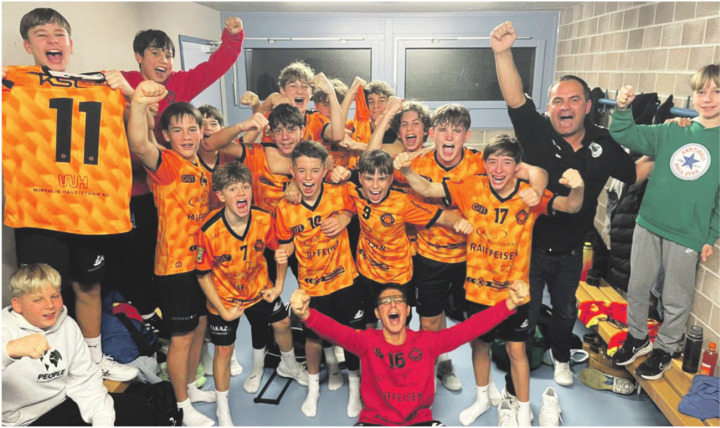 Das U19-Team der SG Möhlin Fricktal freut sich nach dem Sieg. Foto: zVg