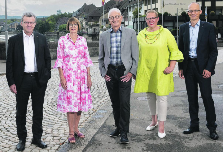 Jetzt ist klar, wer nochmals antritt und wer nicht: Der bisherige Stadtrat mit Franco Mazzi (von links), Susanna Schlittler, Walter Jucker, Claudia Rohrer und Dominik Burkhardt. Foto: zVg