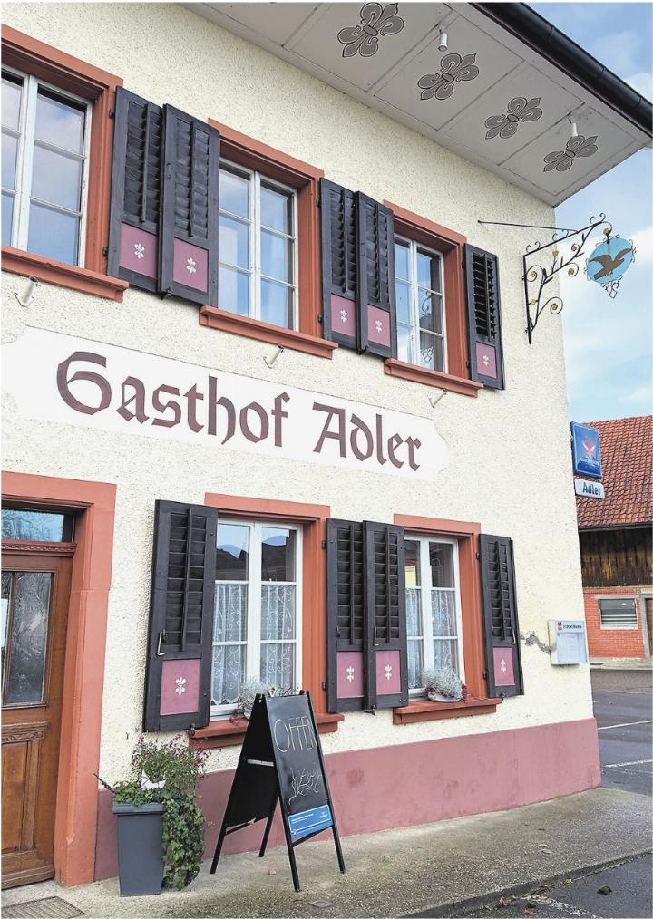 Der Gasthof Adler in Oberhof ist zurzeit offen. Foto: Simone Rufli