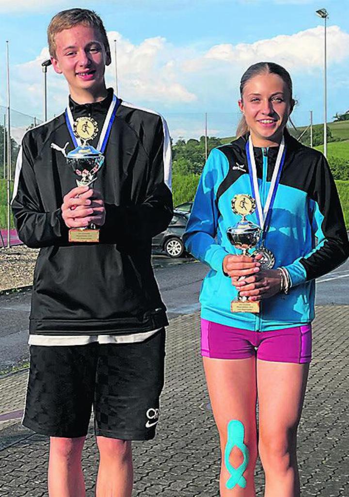 Die beiden schnellsten in Wegenstetten: Silas Bohny und Nayla Urich. Foto: zVg