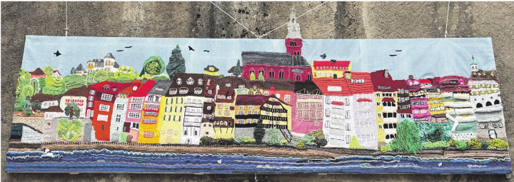 Ein besonderes, mehrere Meter breite Gemeinschaftswerk lädt zum Innehalten ein. Fotos: Susanne Hörth