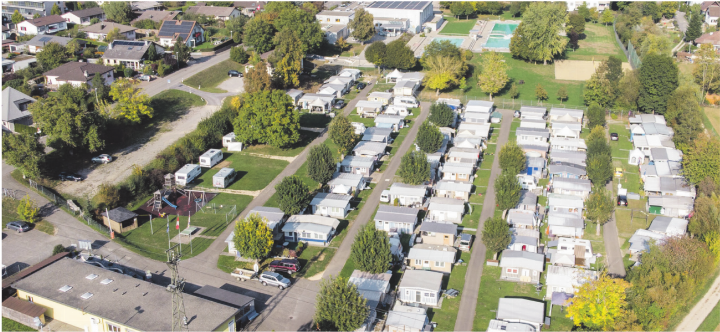 Das Campingareal grenzt direkt an die Fricker Badi. Foto: Paul Gürtler