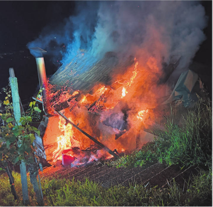 Ein Rebhaus in Frick fing Feuer. Foto: zVg