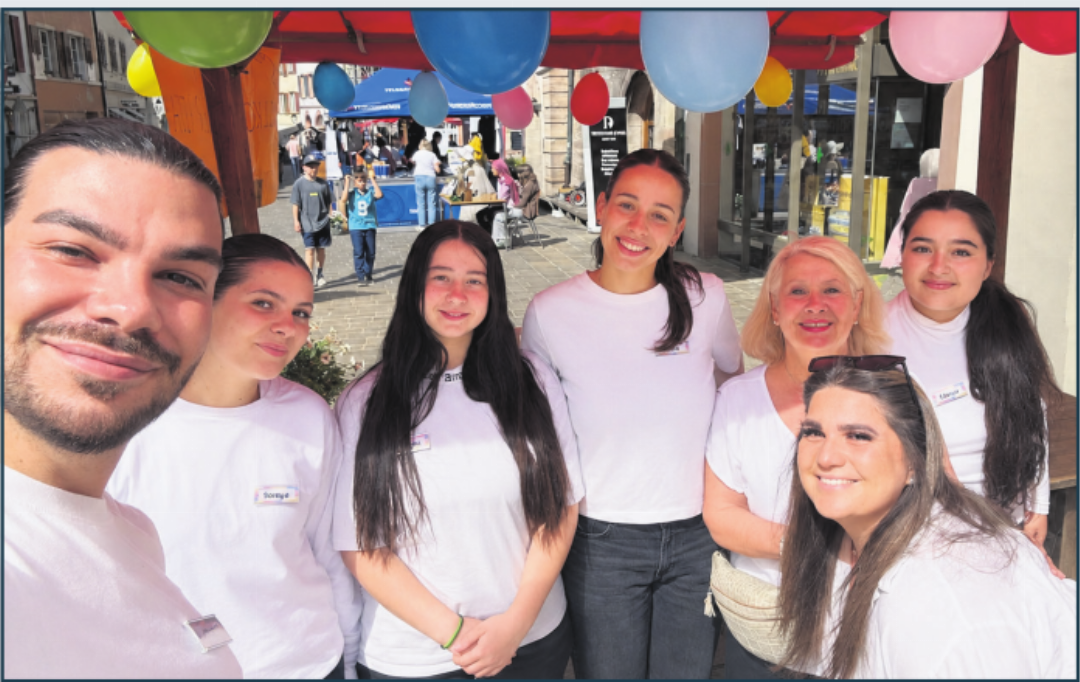 DAS SIND WIR: Team von links nach rechts: Cris, Soraya, Tanisha, Laura, Claudia, Edanur und Selena. DAS SIND WIR: Team von links nach rechts: Cris, Soraya, Tanisha, Laura, Claudia, Edanur und Selena.