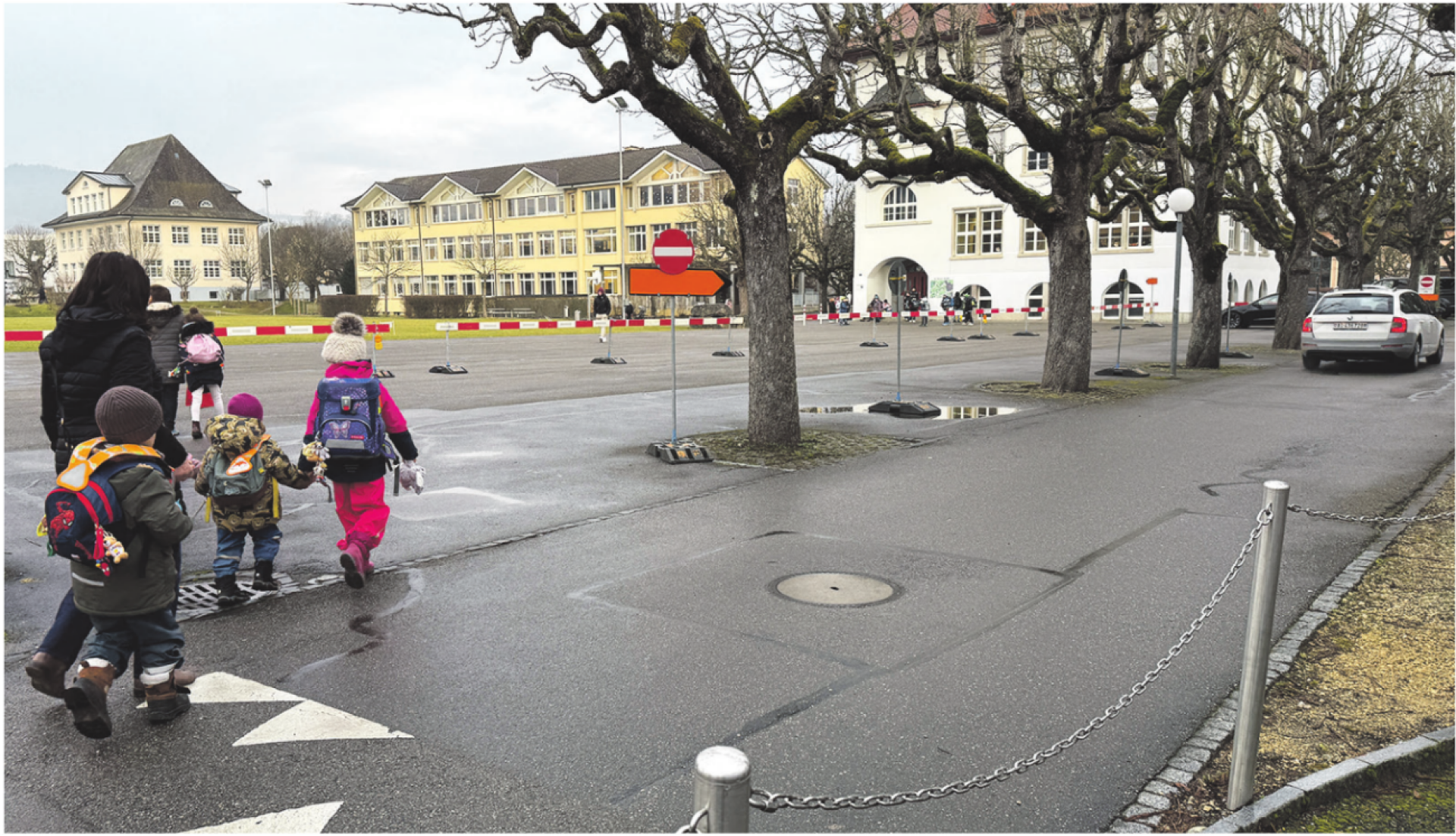 Zum Schutz der Primarschulkinder - Das Bild wird blockiert. – Möglicherweise durch einen aktiven Adblocker.