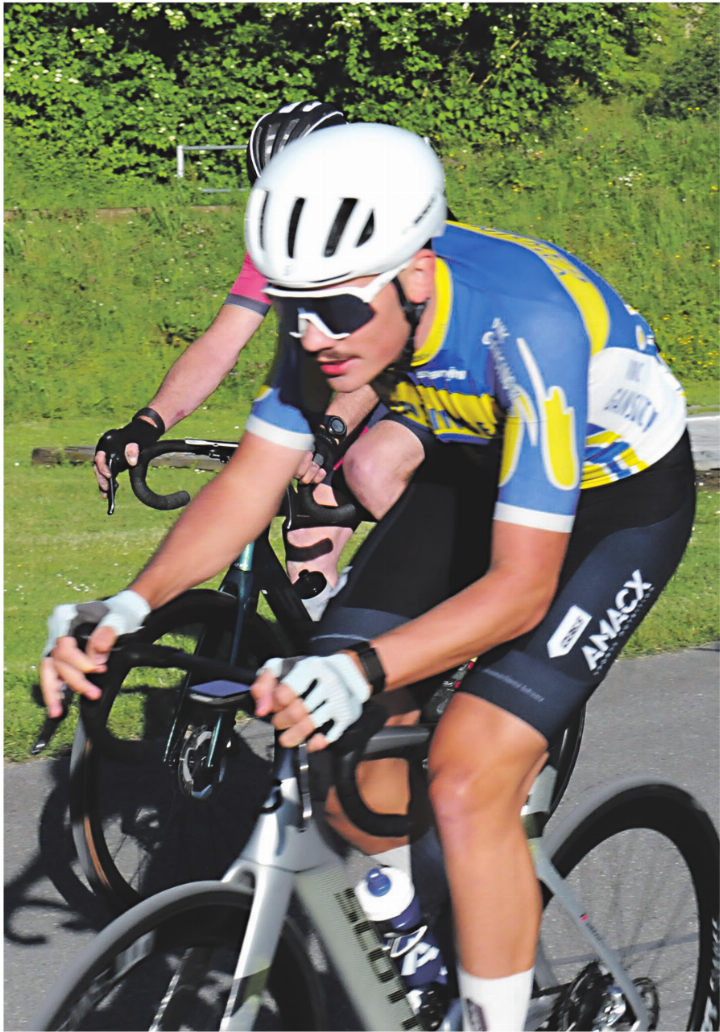 Max Priemer vom VMC Gansingen gewann das zweite Brugger Abendrennen. Foto: Neli Widmer