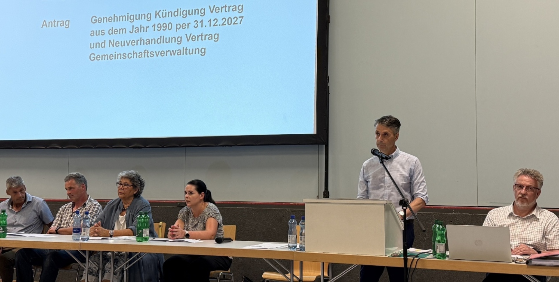 Wölflinswil: Gemeinderat beantragt eigenständige Verwaltung - Tür für Oberhof bleibt offen - Das Bild wird blockiert. – Möglicherweise durch einen aktiven Adblocker.