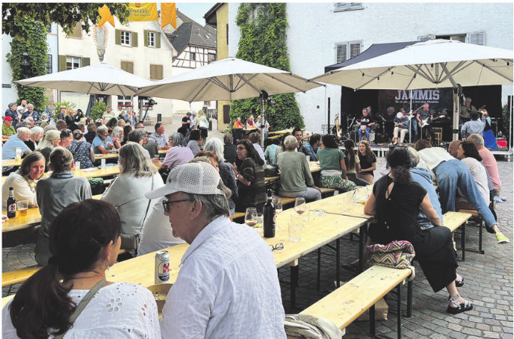Gut besucht: Am Samstag spielten «The Jammis». Foto: vzu