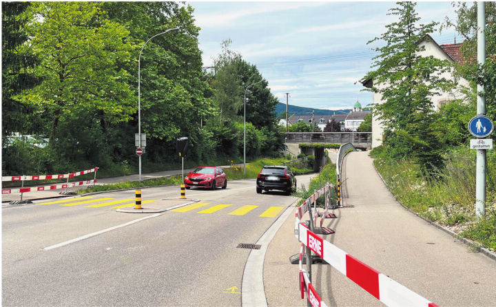 Die Zürcherstrasse ist auf einer Länge von rund 180 Metern beschädigt. Es ist mit einer Bauzeit von vier bis fünf Wochen zu rechnen. Foto: Valentin Zumsteg