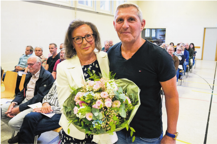 Gisela Taufer sei eine Politikerin gewesen, die mit Herzblut kämpfte für das, woran sie glaubte, sagte Ralf Wunderlin bei ihrer offiziellen Verabschiedung. Foto: Edi Strub Gisela Taufer sei eine Politikerin gewesen, die mit Herzblut kämpfte für das, woran sie glaubte, sagte Ralf Wunderlin bei ihrer offiziellen Verabschiedung. Foto: Edi Strub