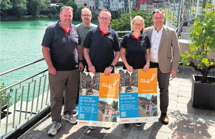 Die Vorfreude auf den kommenden slowUp Hochrhein ist gross: Christian Schweizer (v. l.), Tobias Geiselhardt, Werner Müller, Sabrina Michel und Ulrich Krieger. Foto: sh Die Vorfreude auf den kommenden slowUp Hochrhein ist gross: Christian Schweizer (v. l.), Tobias Geiselhardt, Werner Müller, Sabrina Michel und Ulrich Krieger. Foto: sh