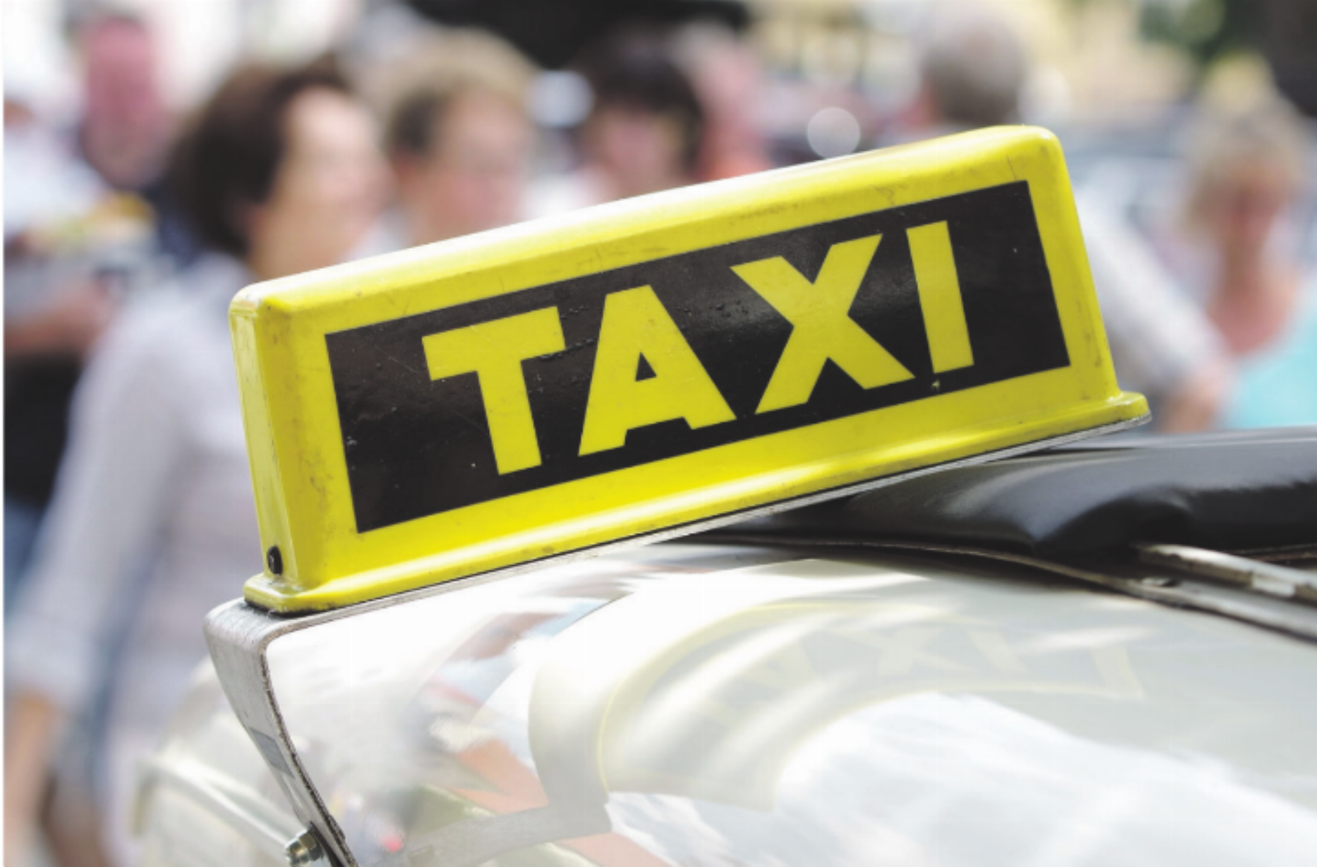 Laufenburger Stimmvolk genehmigt Ruf-Taxi, verlangt aber neuen Lösungsvorschlag für bestehende ÖV-Verbindungslücke - Das Bild wird blockiert. – Möglicherweise durch einen aktiven Adblocker.