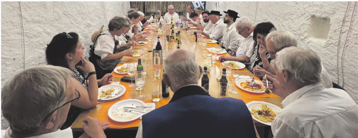 Die Fricker Jodler fühlten sich im Cliquenkeller der «Pfluderi» gut aufgehoben. Foto: zVg