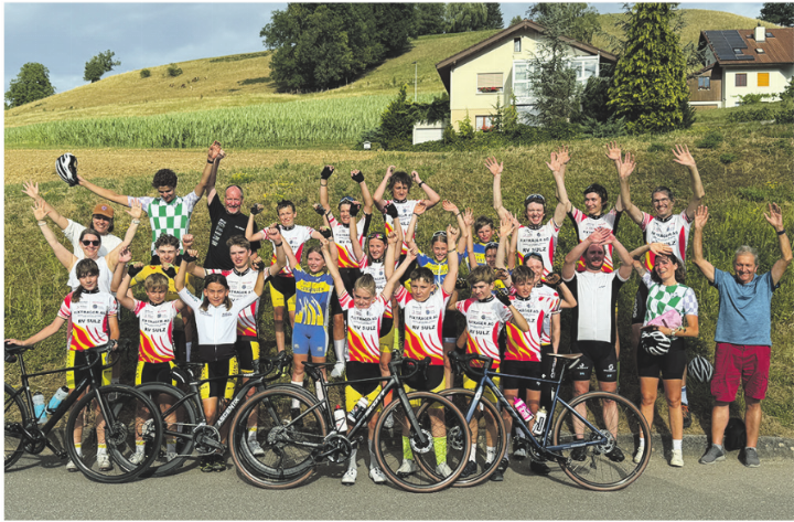 Die gesamte Gruppe kam wieder gesund aber müde in Sulz an. Foto: zVg Die gesamte Gruppe kam wieder gesund aber müde in Sulz an. Foto: zVg