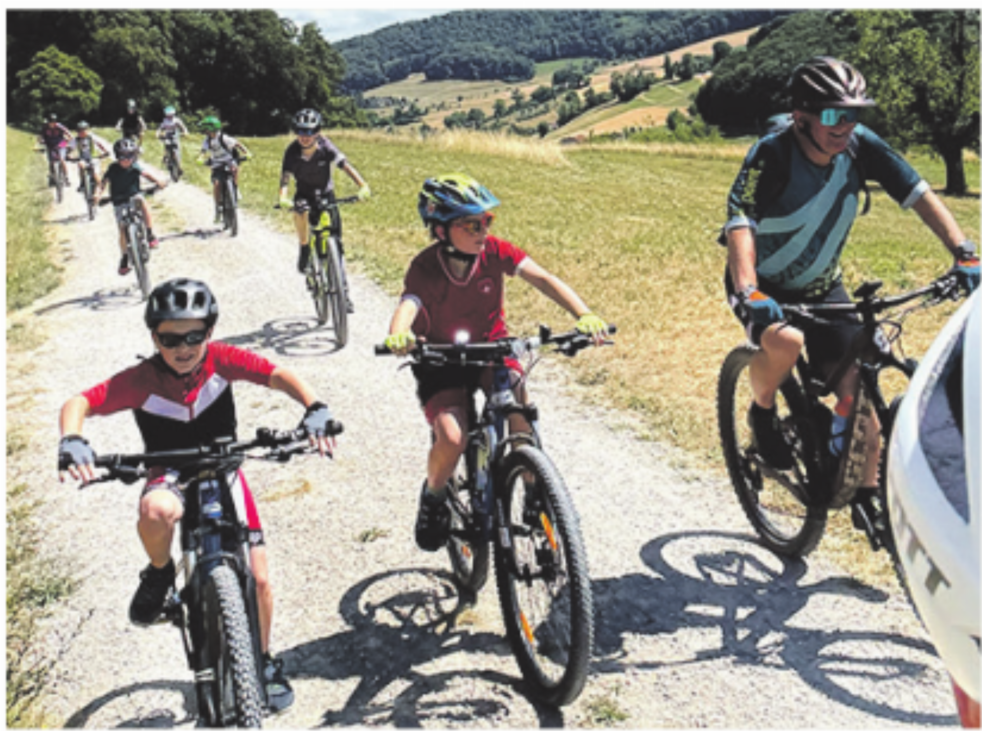 Veloclub zeigte «Bike-Fahrtechnik» - Das Bild wird blockiert. – Möglicherweise durch einen aktiven Adblocker.