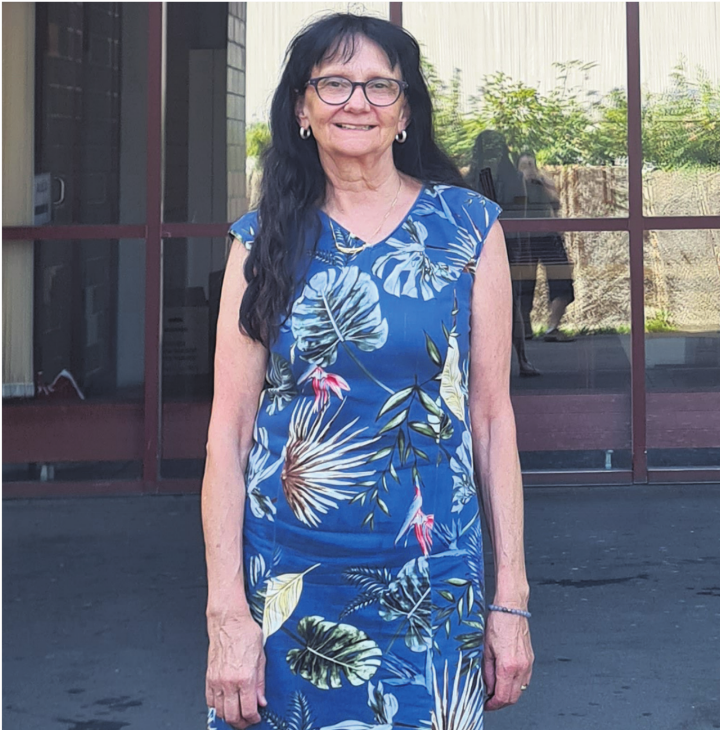 Karin Küng prägte während 44 Jahren als Lehrerin und Schulleiterin das Rheinfelder Schulwesen und erlebte den Wandel der Schule aus nächster Nähe.    Foto: Yasmin Malard