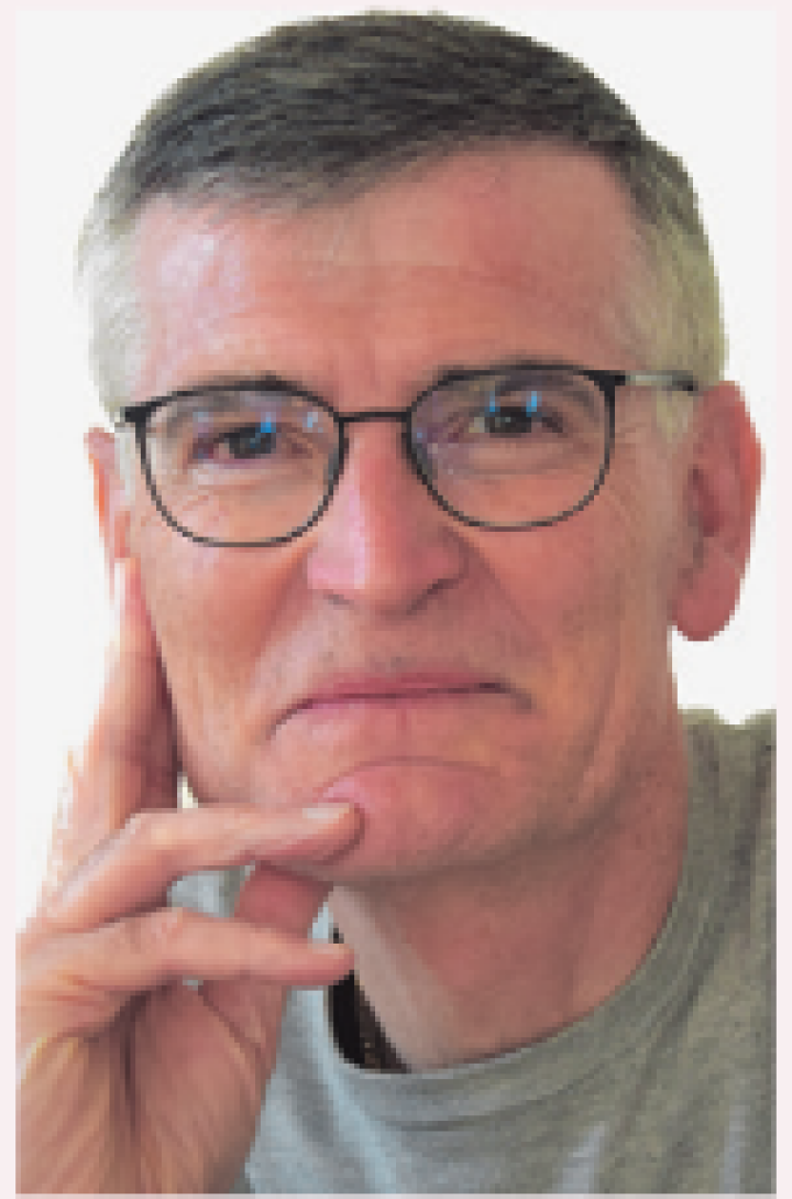 Hans A. Wüthrich wohnt in Rheinfelden. Er ist emeritierter Universitätsprofessor, Fachbuchautor und engagiert u. a. in der Stiftung MBF und Spitex Fricktal AG.