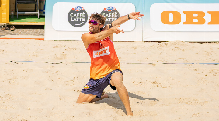 Dillier Basel Beach Tour: Der Möhliner Leo Dillier (Bild) brillierte zuletzt anlässlich der «OBI Beach Tour»: zusammen mit Luc Emanuel Flückiger gewann er das Turnier in Basel.    Foto: zVg