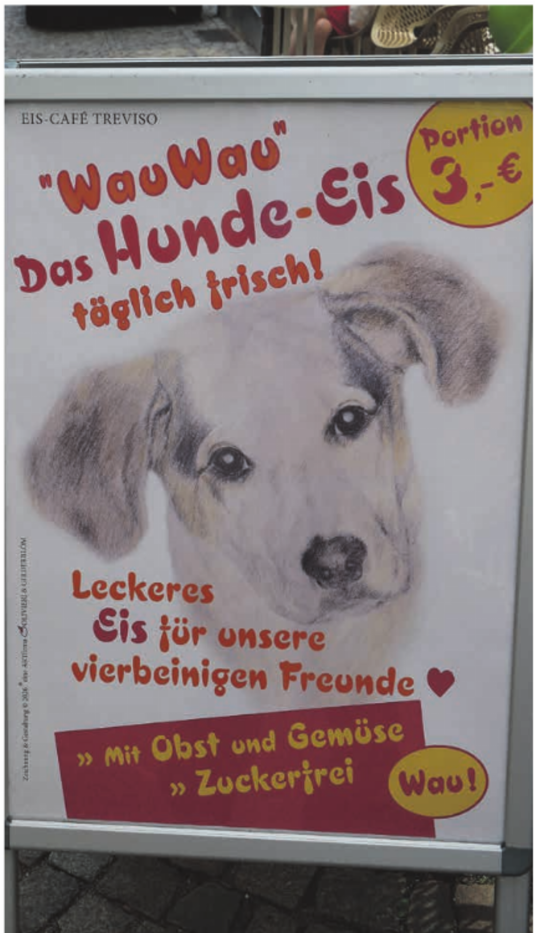 Kristine Gelderblom und Markus Olivieri entwarfen das Plakat. Foto: mig Kristine Gelderblom und Markus Olivieri entwarfen das Plakat. Foto: mig