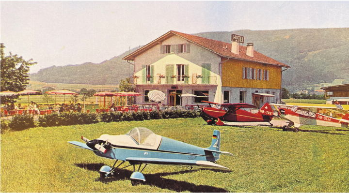 In den 1950er-Jahren des letzten Jahrhunderts der Hotspot im Fricktal: Flugplatz Sisslerfeld.    Bild: zVg.