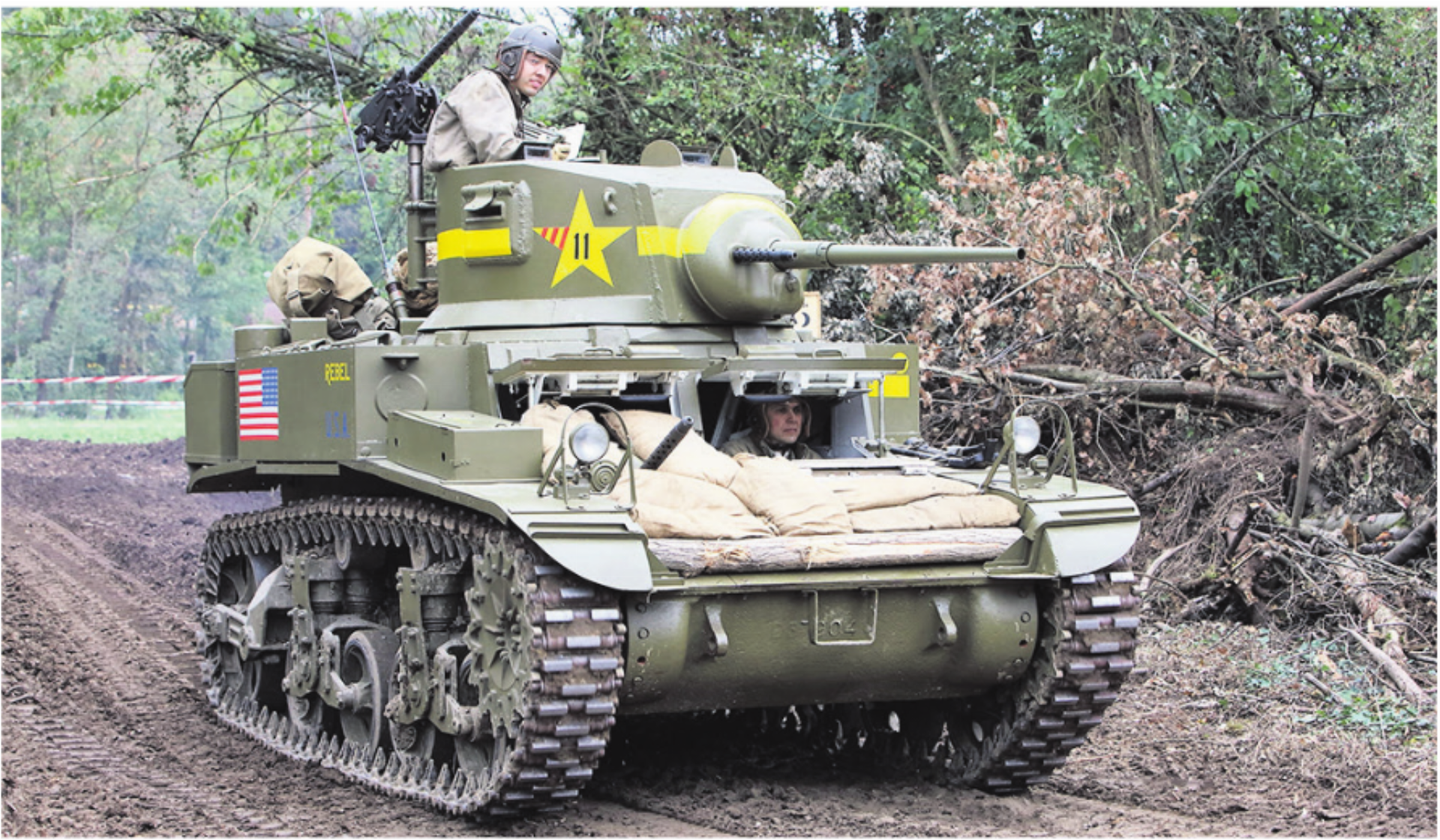 Alte Panzer im Einsatz - Das Bild wird blockiert. – Möglicherweise durch einen aktiven Adblocker.
