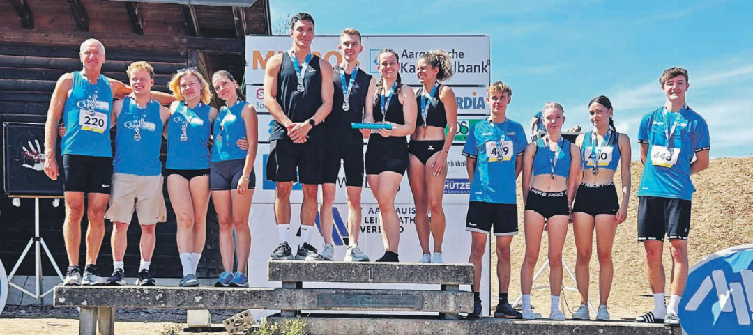 Ebenfalls aufs Podest schaffte es die Frauen/Männer-Mixed-Staffel des TV Stein über 4×100 m: Gianluca Caruso, Julia Hoffmann, Julian Mayer und Zoë Plattner belegten den starken 3. Rang. Foto: zVg Ebenfalls aufs Podest schaffte es die Frauen/Männer-Mixed-Staffel des TV Stein über 4×100 m: Gianluca Caruso, Julia Hoffmann, Julian Mayer und Zoë Plattner belegten den starken 3. Rang. Foto: zVg