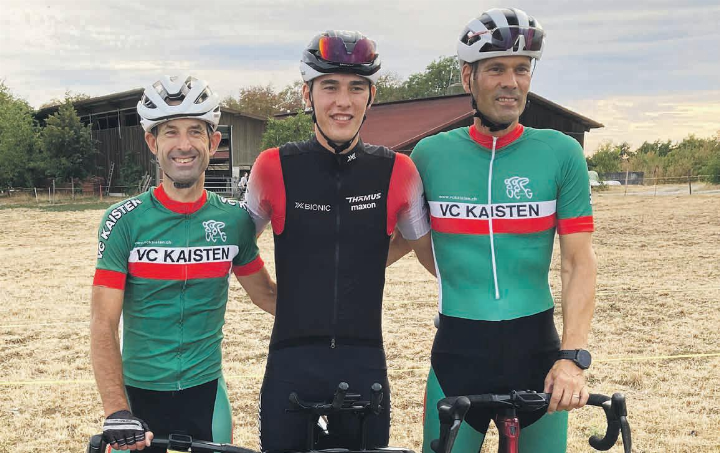 Das Podium (von links): Marcel Herzog (2.), Lars Emmenegger (1.), René Emmenegger (3.).    Foto: zVg