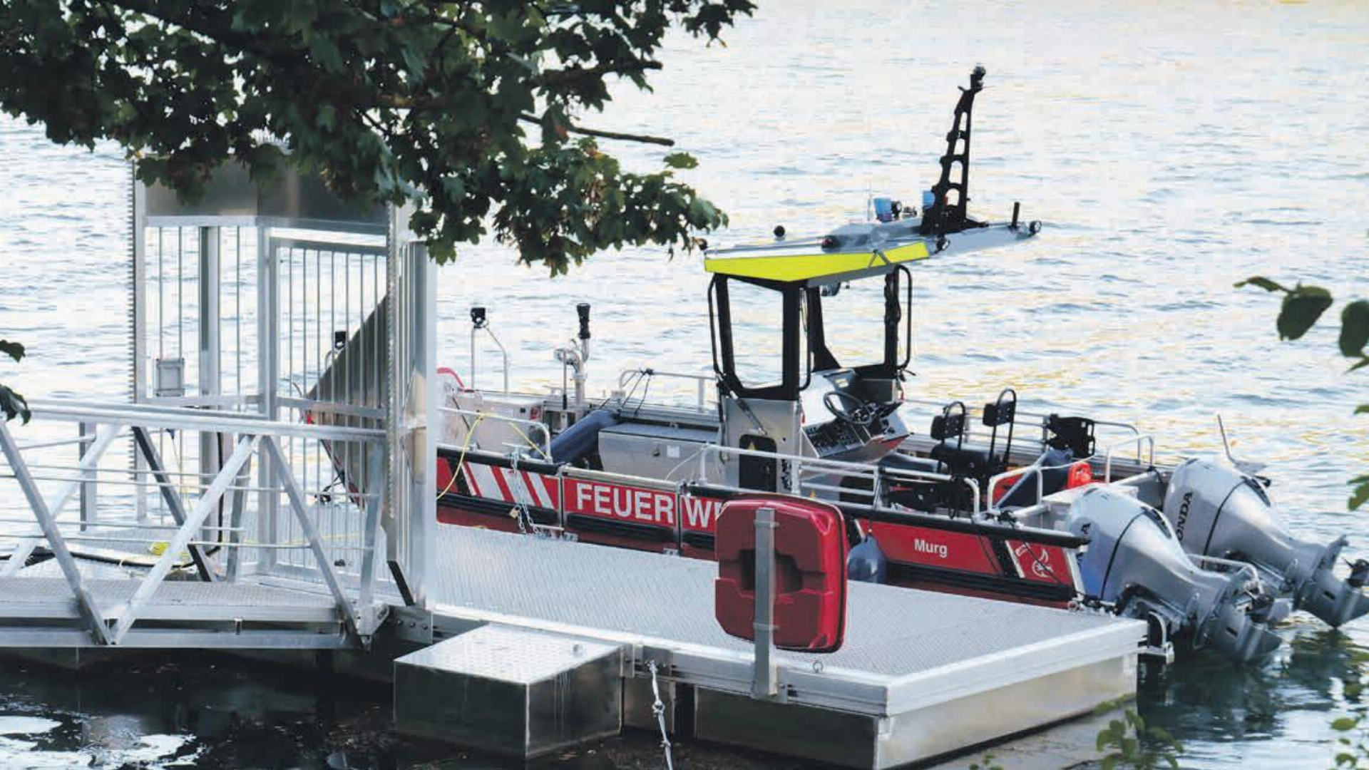 Grenzüberschreitende Rettung auf dem Rhein - Das Bild wird blockiert. – Möglicherweise durch einen aktiven Adblocker.