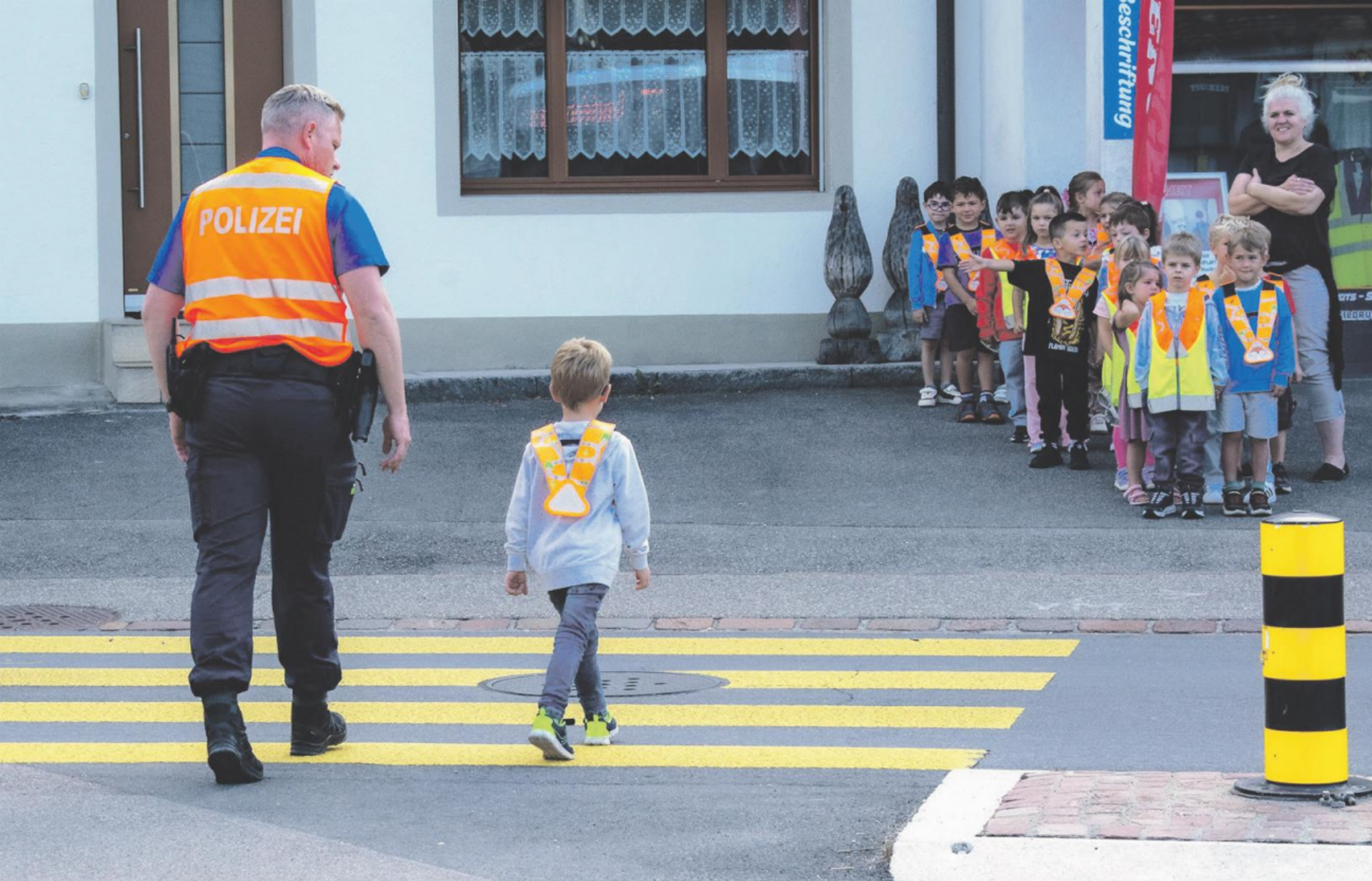 Zur Erinnerung: «Rad steht, Kind geht!» - Das Bild wird blockiert. – Möglicherweise durch einen aktiven Adblocker.
