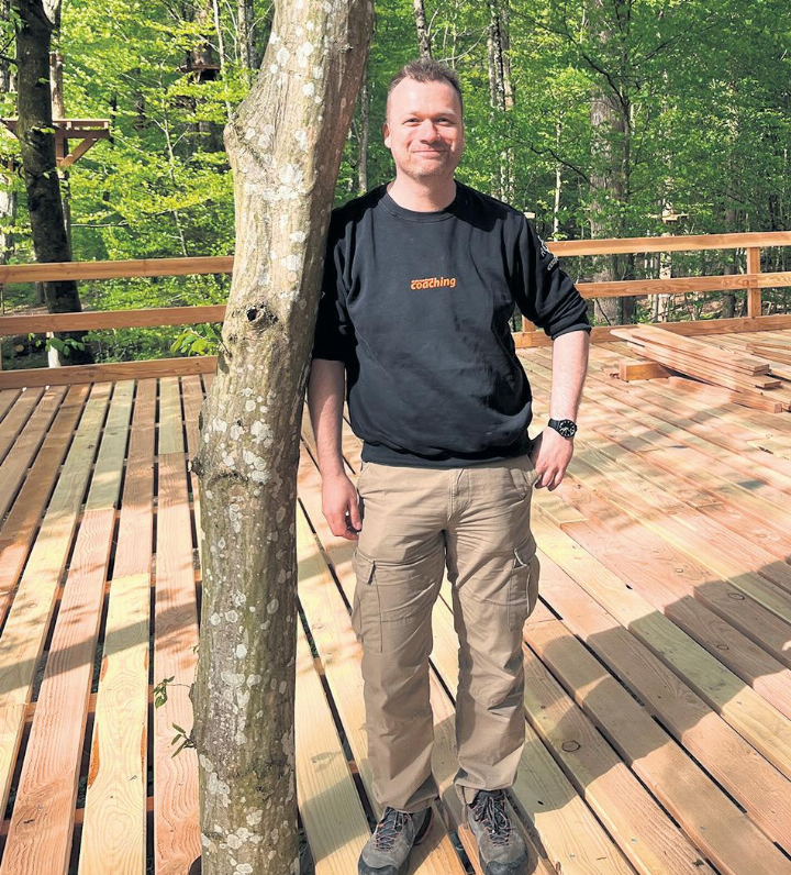 Dieses Jahr ist der Waldseilpark Rheinfelden gebaut und in Betrieb genommen worden. Die aktuelle Schliessung schmerzt die Betreiber: «Das wird für uns eine finanzielle Herausforderung, da wir grosse Investitionen getätigt haben», erklärt Geschäftsleiter Reto Schweizer.    Foto: Archiv NFZ