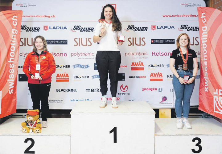 Gold und Schweizermeistertitel für Chiara Leone (Gewehr 50m liegend). Foto: zVg