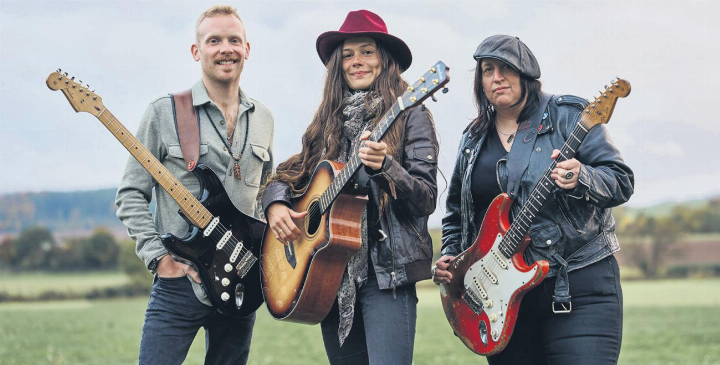 Matthew Curry (USA), Elise Frank (FR) und Laura Chavez (USA) sind die drei Leader am Eröffnungsabend vom 33. Fricktaler Blues Festival. Foto: zVg