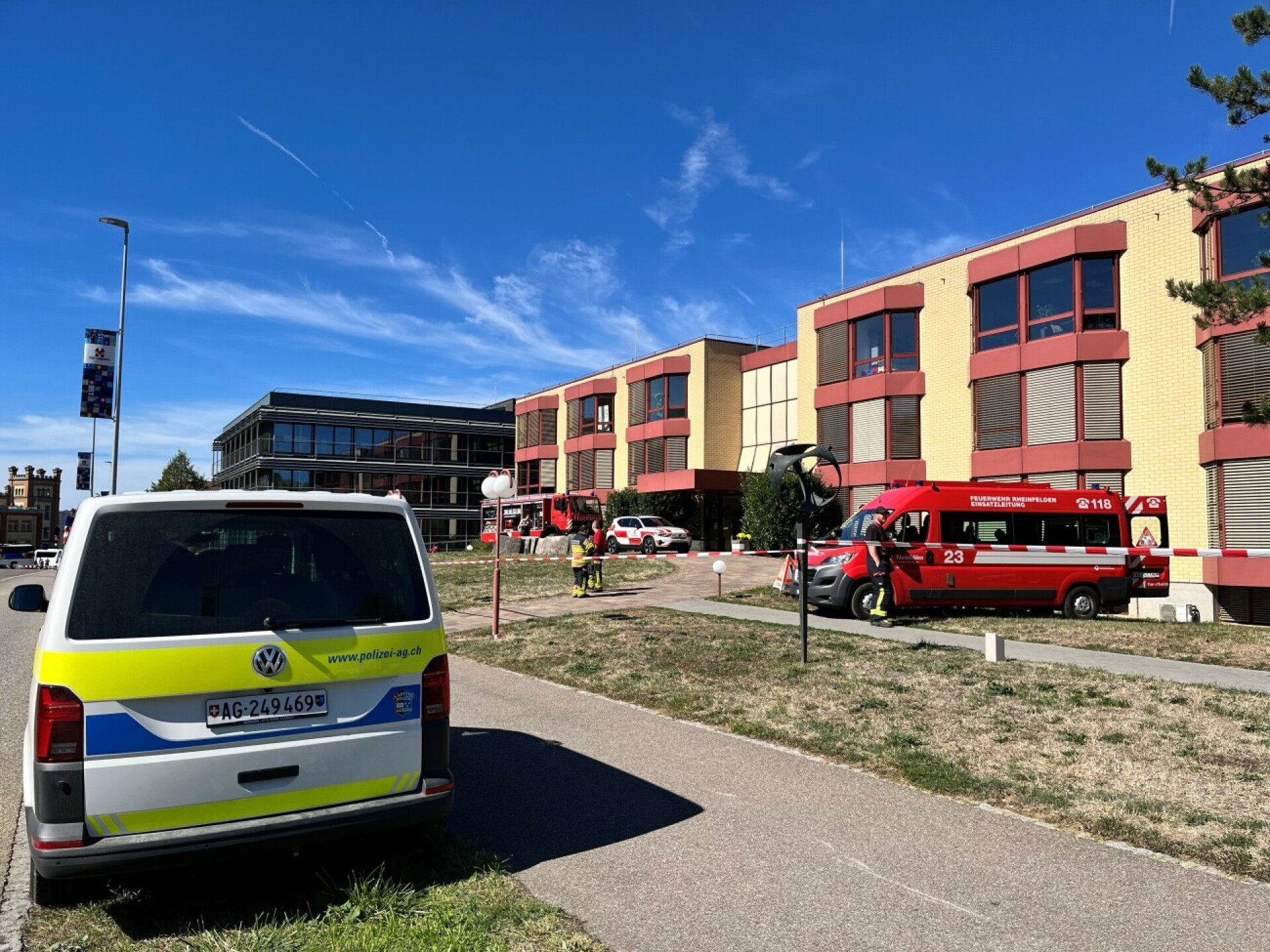 Feuerwehreinsatz bei Feldschlösschen: Rauch im Serverraum - Das Bild wird blockiert. – Möglicherweise durch einen aktiven Adblocker.