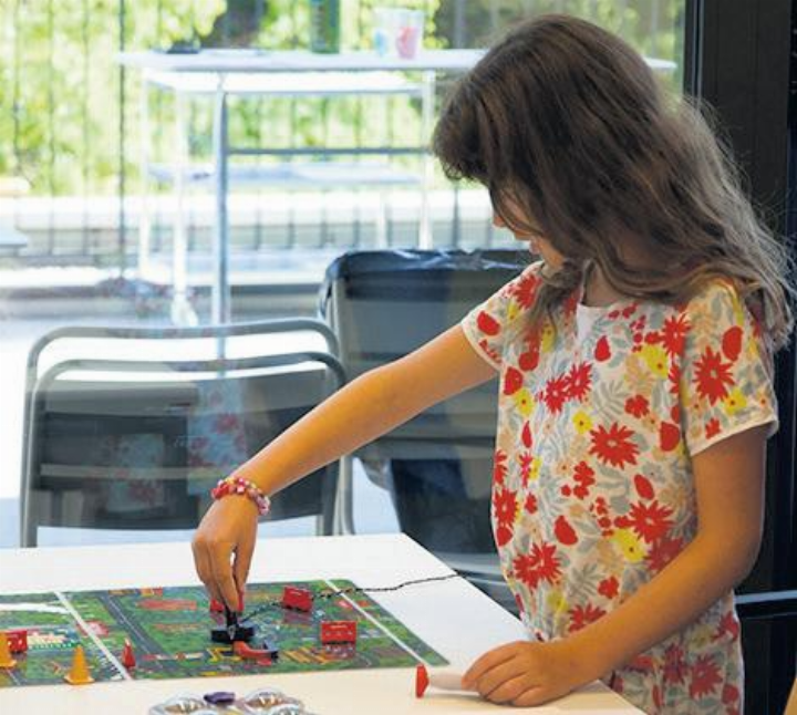 Am Familientag der Magnetika konnten die Kinder selber experimentieren. Foto: zVg