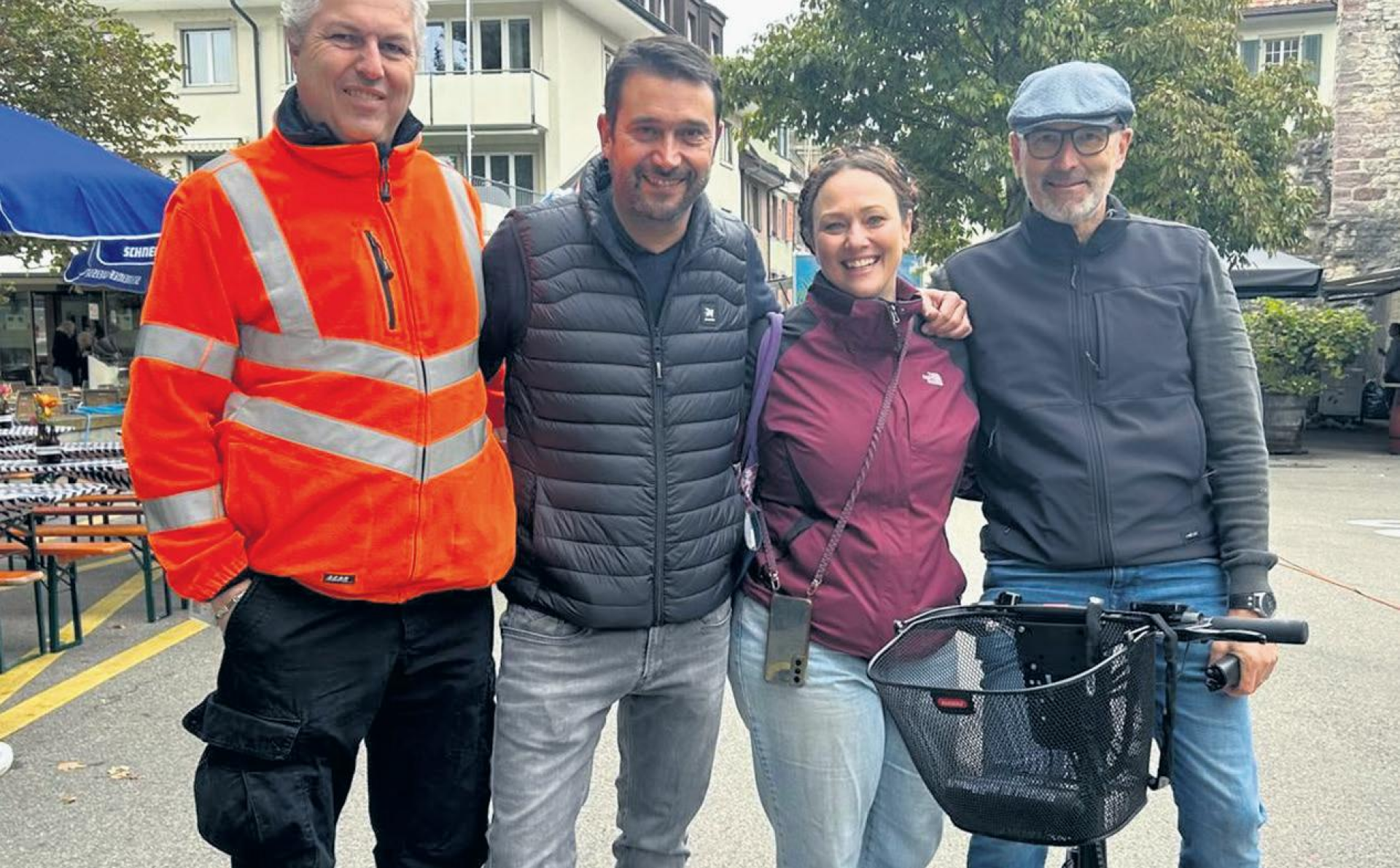 «Der Herbstmarkt bringt die Menschen zusammen» - Das Bild wird blockiert. – Möglicherweise durch einen aktiven Adblocker.
