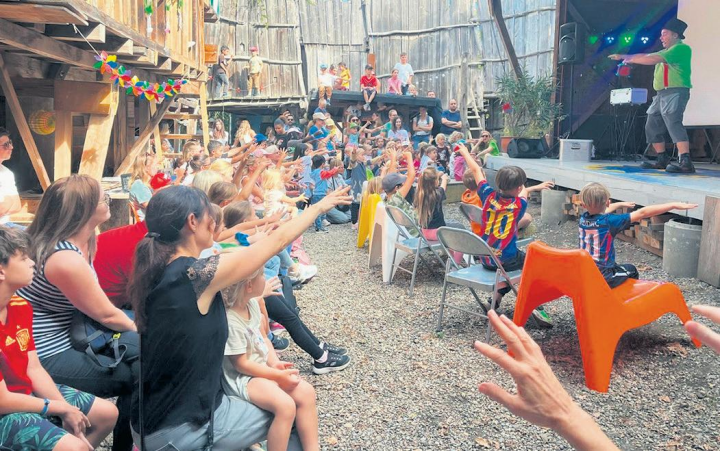 Rund 600 Personen feierten auf dem Robispielplatz. Foto: zVg