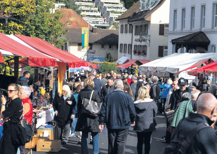 Der «Zeiniger Märt» zieht immer viele Besuchende aus der ganzen Region an. Foto: zVg